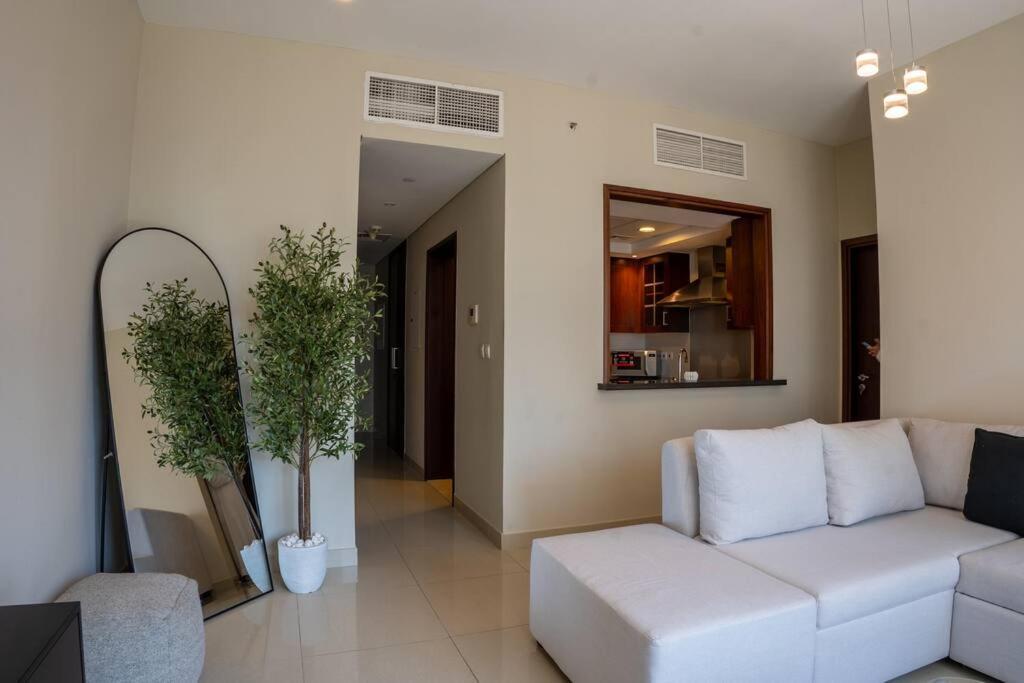 Luxury Burj Khalifa View - Mins Walking Mall Apartment