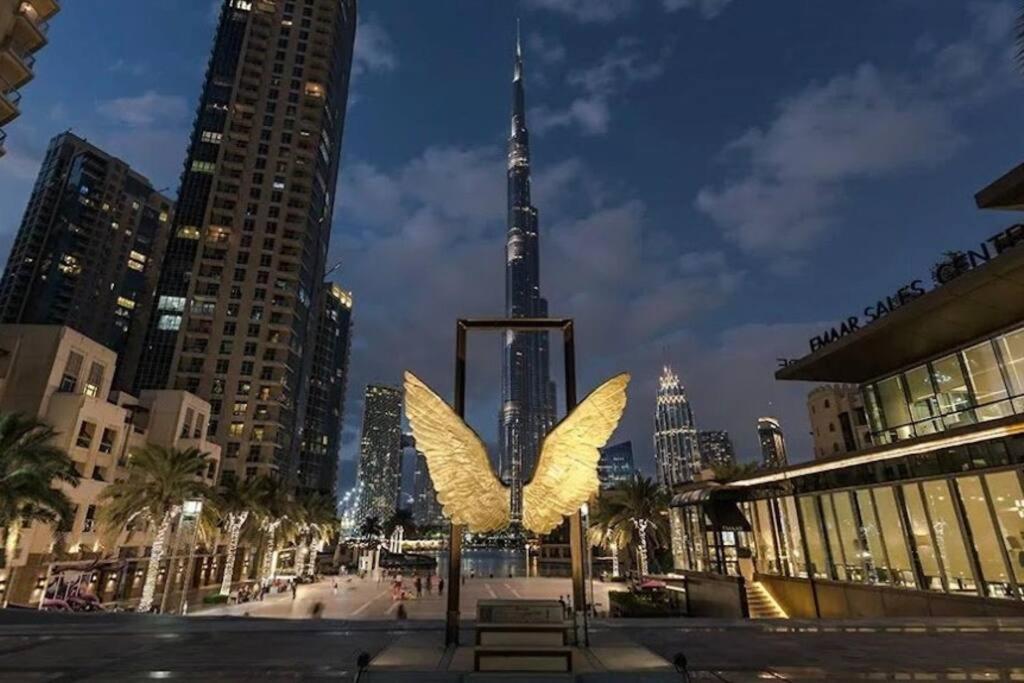 Luxury Burj Khalifa View - Mins Walking Mall Apartment *