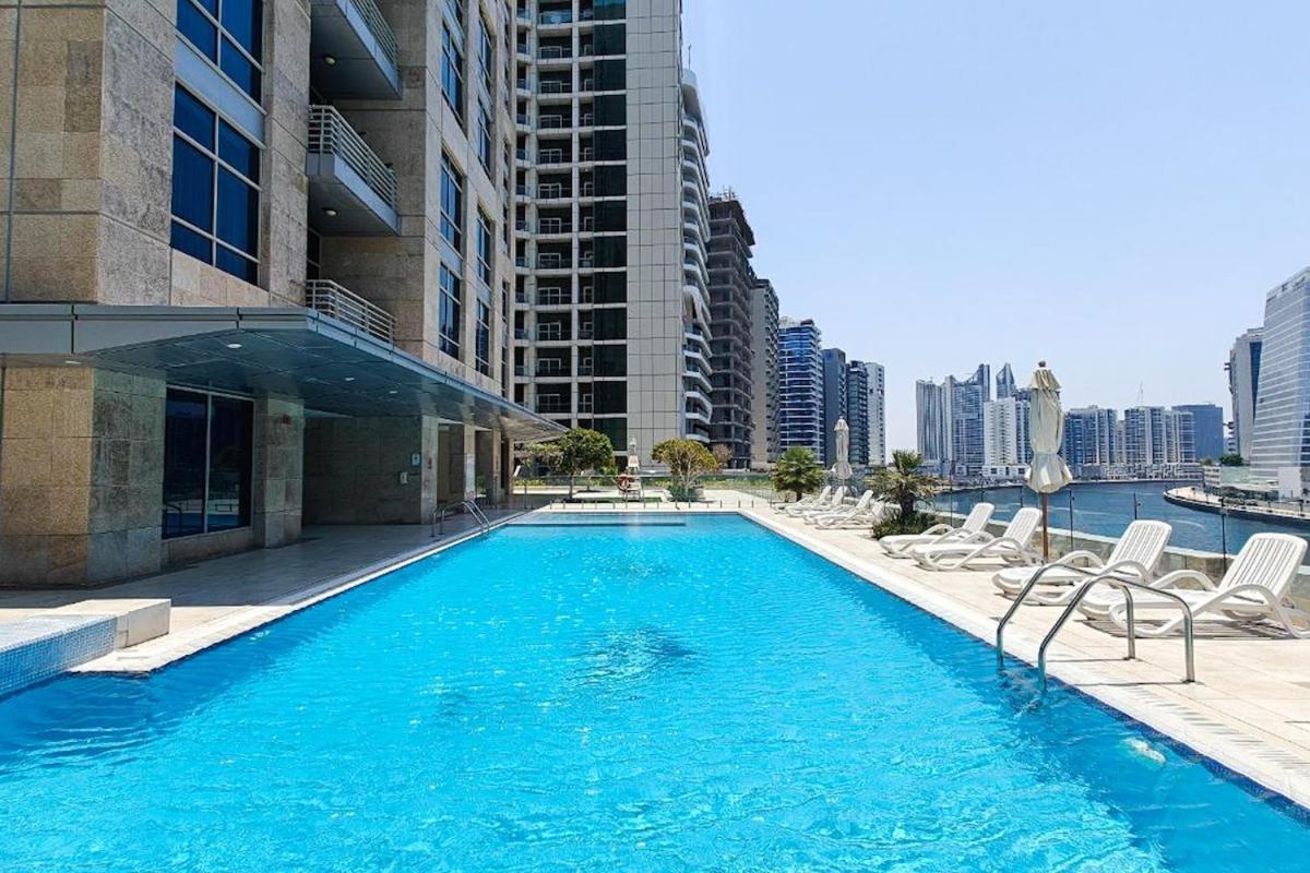 Apartment Relaxing Modern For 4 In Business Bay Dubai