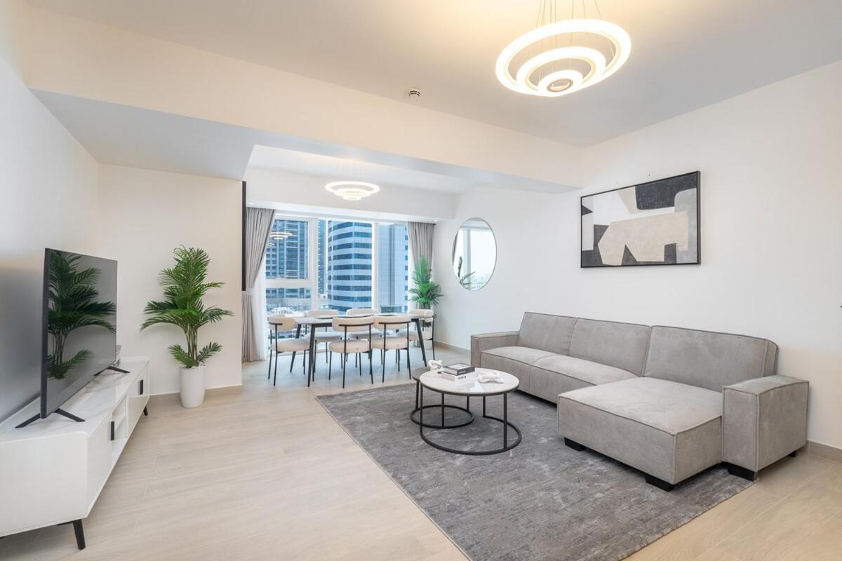 Spacious 2 Bedroom In Jumeirah Towers Modern Comfort In A Prime Location Apartment Dubai