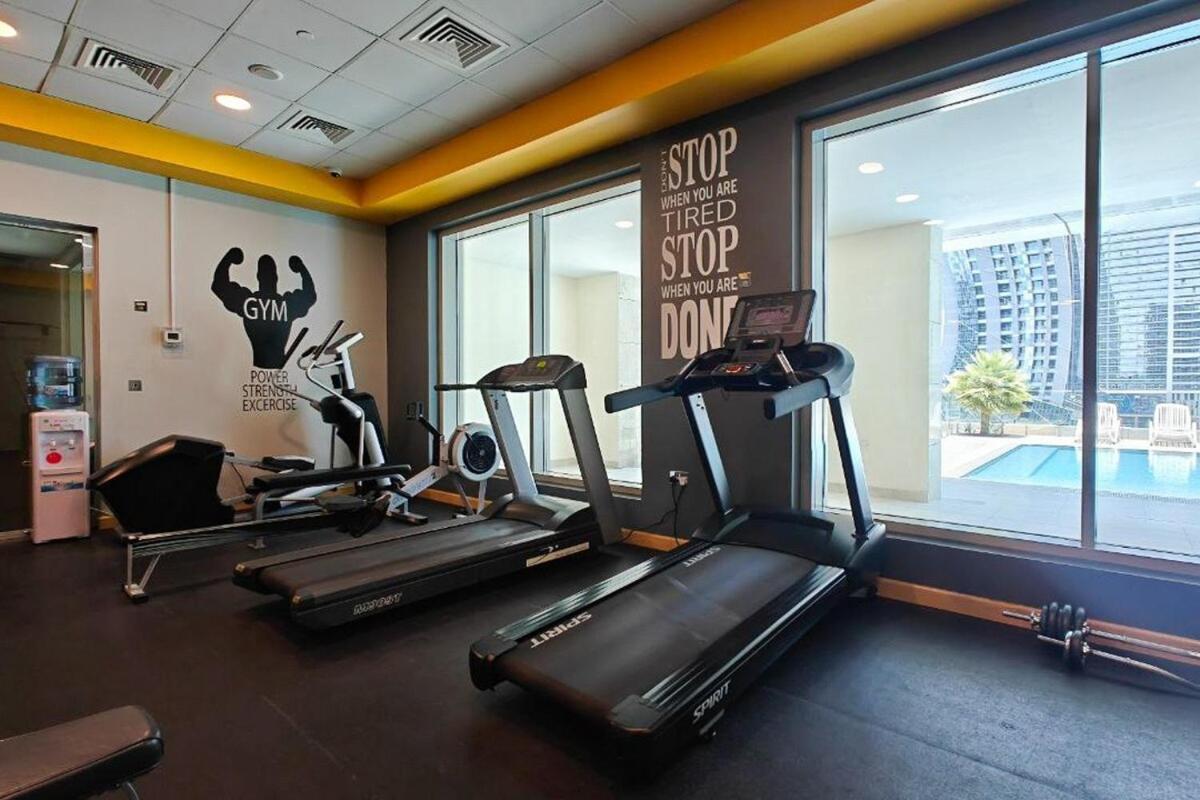 Relaxing Modern For 4 In Business Bay Apartment Dubai