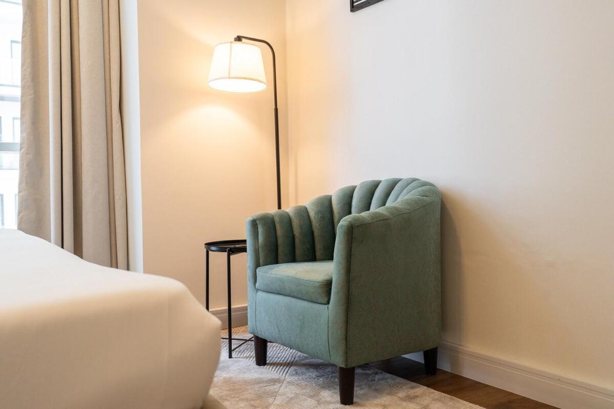 Relaxing Modern For 4 In Business Bay *