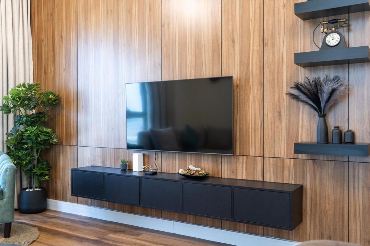 Relaxing Modern For 4 In Business Bay Apartment