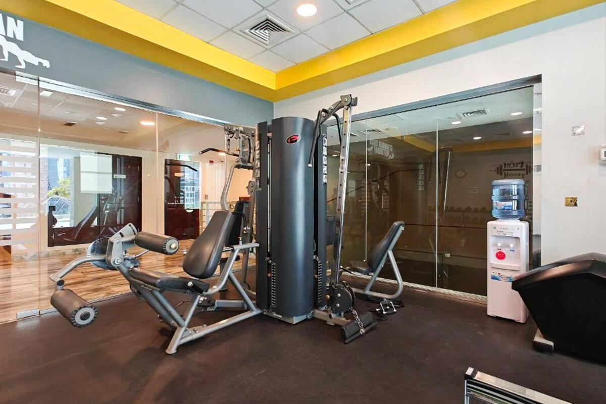Apartment Relaxing Modern For 4 In Business Bay Dubai