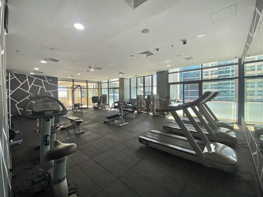 Urban Luxury Furnished 1 Bhk With Gym And Pool Access Dubai