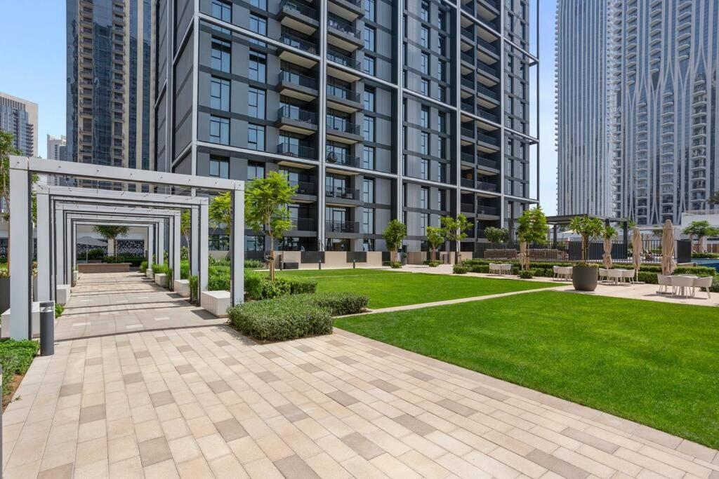 Apartment Stunning 1bdr With Style In Creek Harbour Dubai