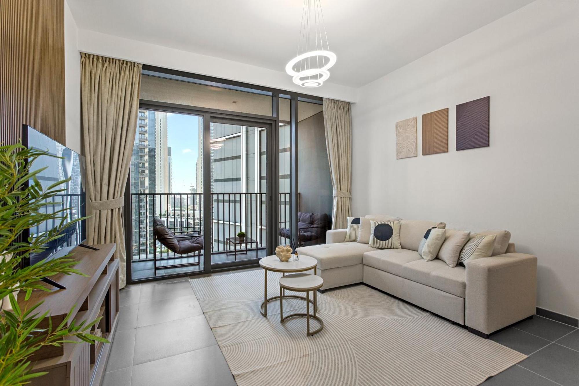 Stunning 1bdr With Style In Creek Harbour Apartment
