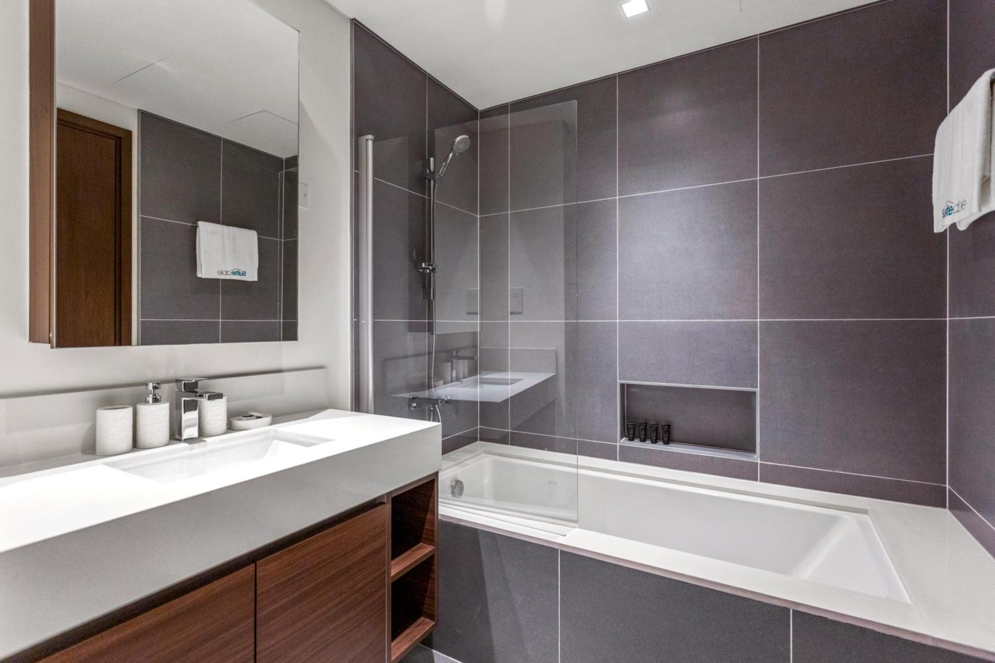 Apartment Stunning 1bdr With Style In Creek Harbour Dubai