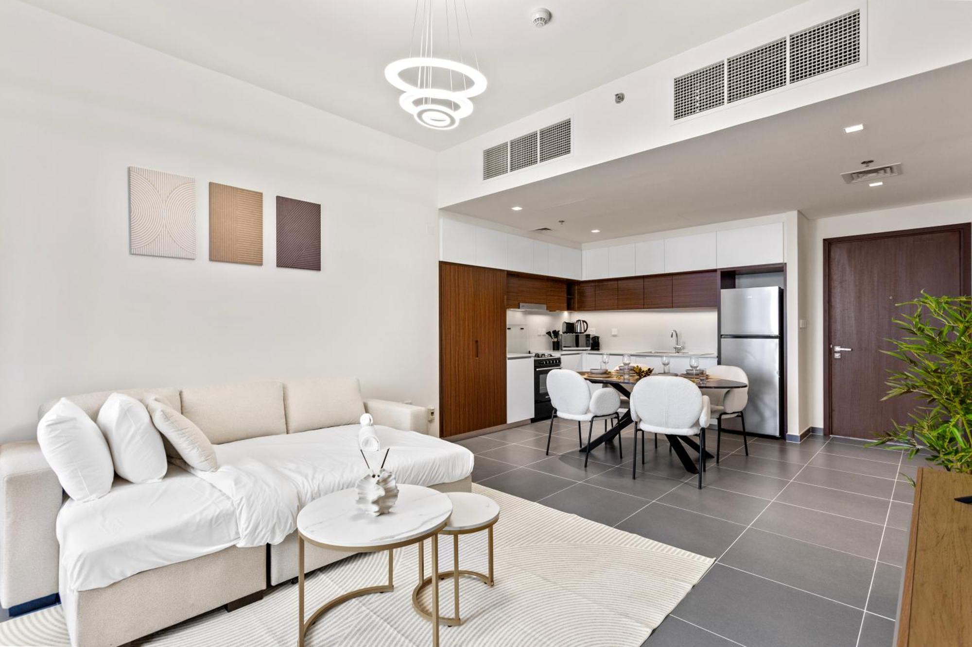 Apartment Stunning 1bdr With Style In Creek Harbour