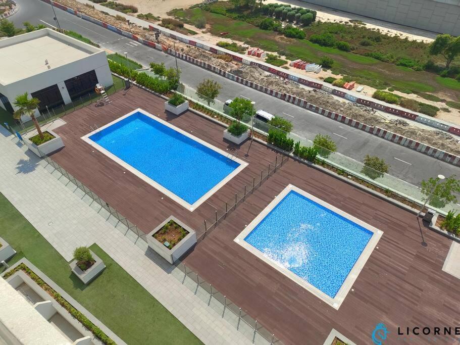Apartment Modern Contemporary In Azizi Riviera