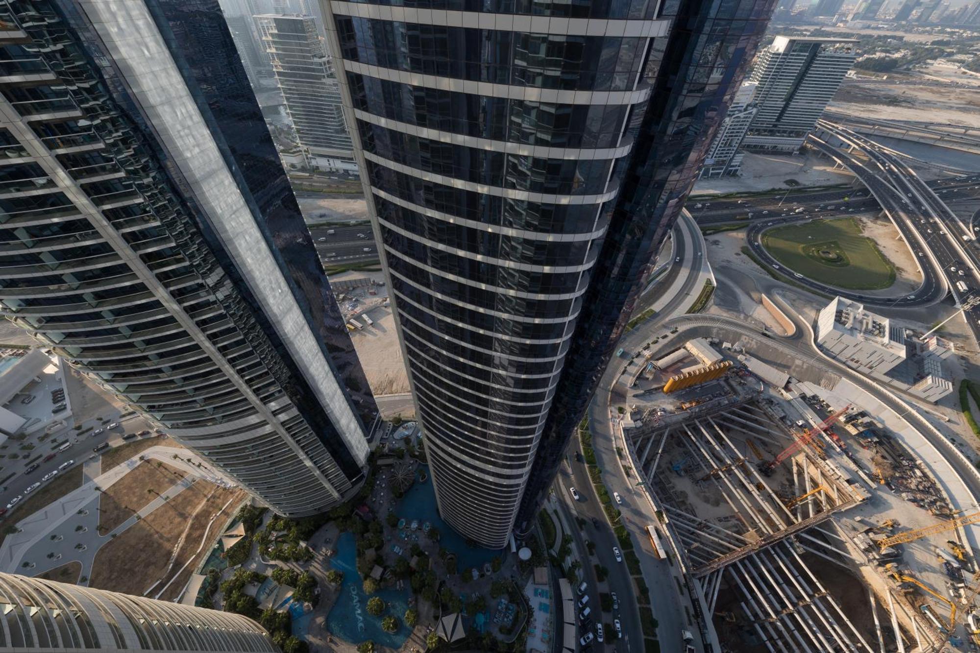 Cozy 1br With Balcony Great View, Damac Towers Apartment Dubai
