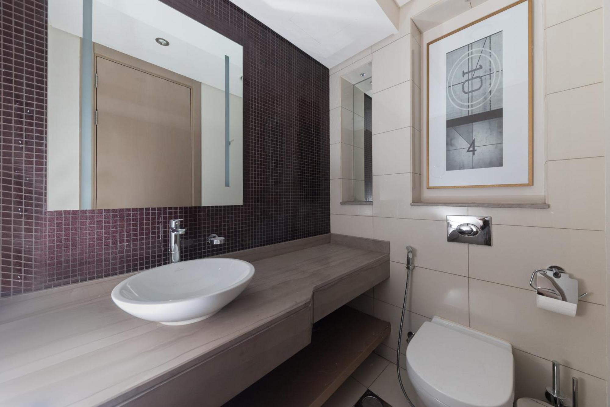 Cozy 1br With Balcony Great View, Damac Towers