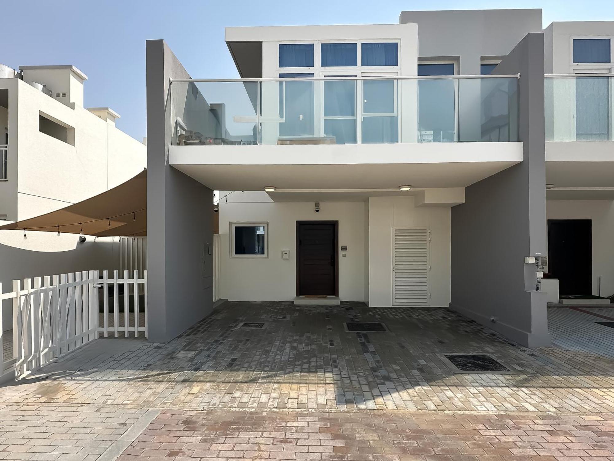 Luxurious 3bdr Serenity Awaits In Damac Hills 2 Apartment Dubai