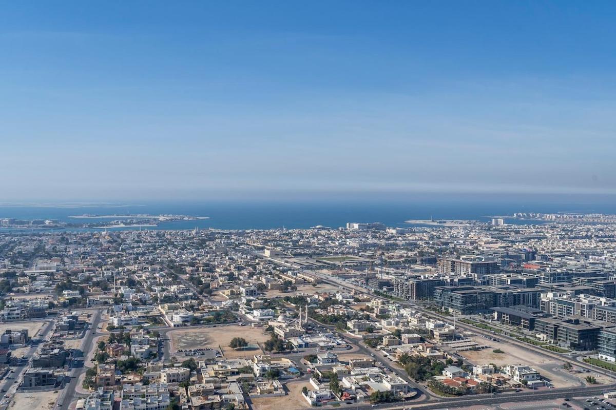 Prestigious 2-bedroom With Easy City Access In Business Bay *