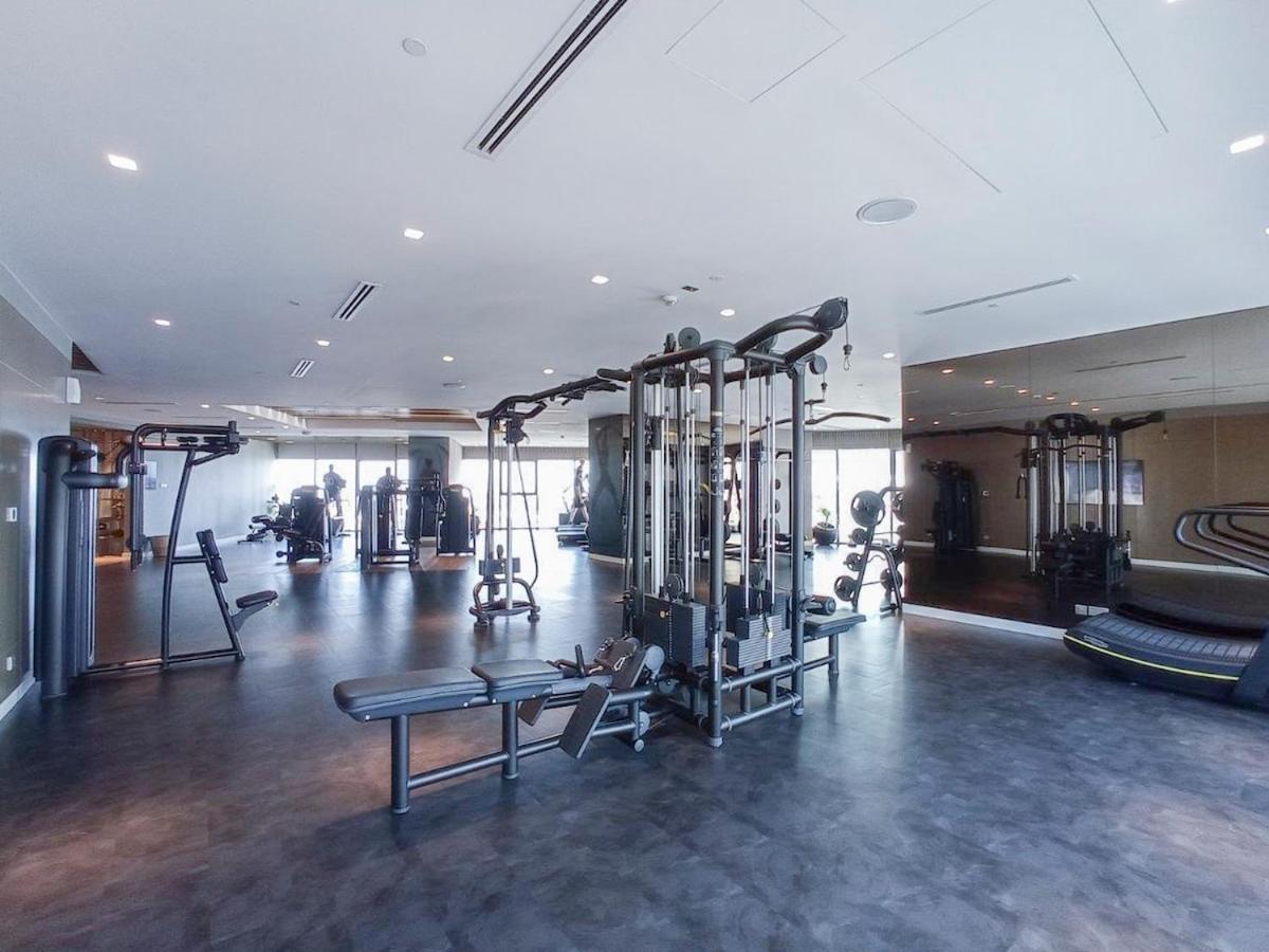 Prestigious 2-bedroom With Easy City Access In Business Bay Apartment *