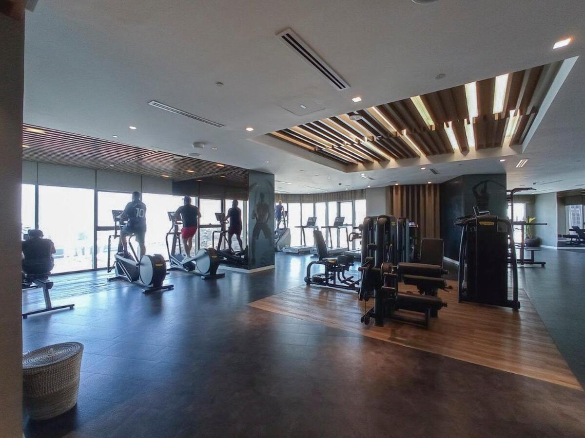 Apartment Prestigious 2-bedroom With Easy City Access In Business Bay *