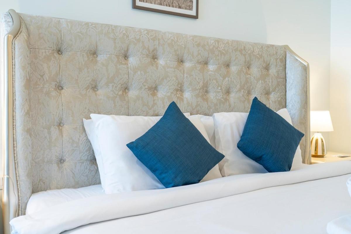 Prestigious 2-bedroom With Easy City Access In Business Bay Apartment Dubai