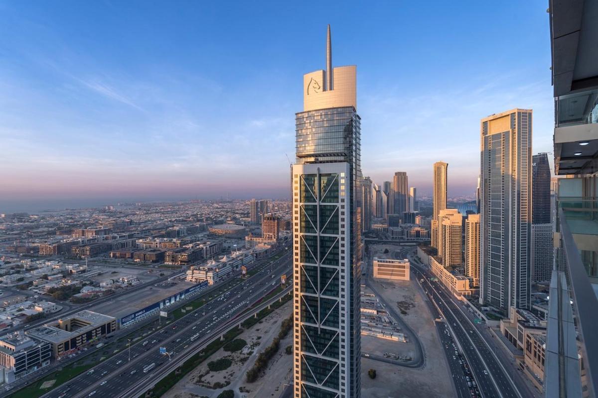 Prestigious 2-bedroom With Easy City Access In Business Bay Apartment *