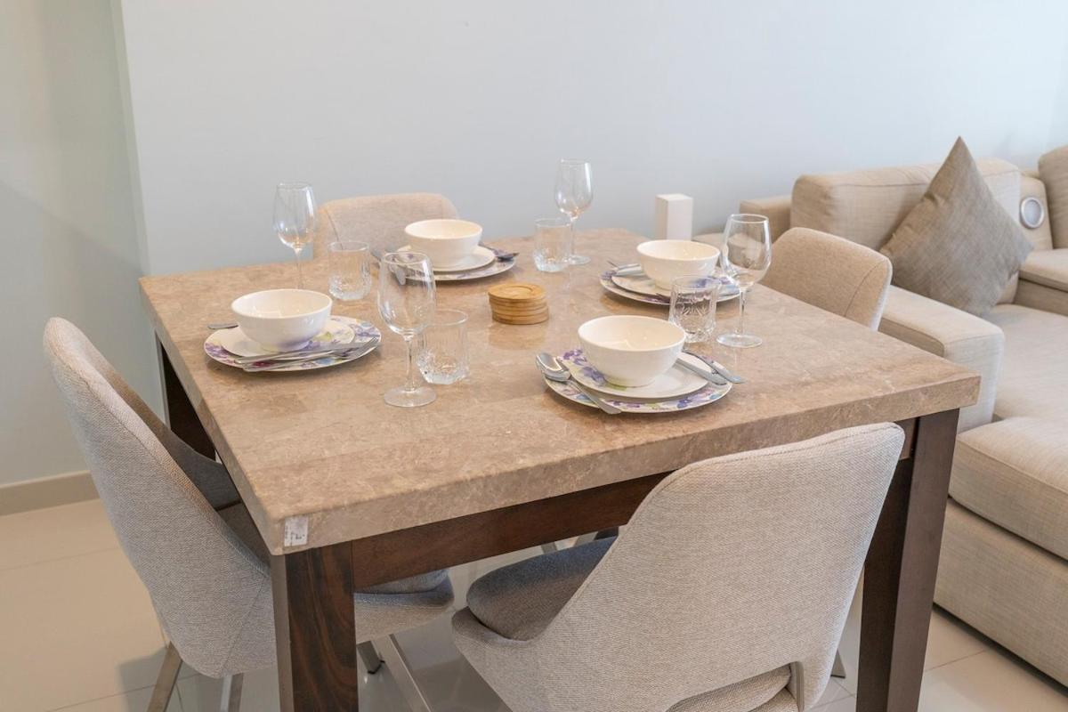 Apartment Prestigious 2-bedroom With Easy City Access In Business Bay