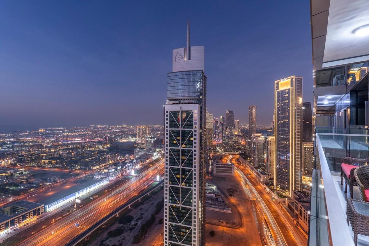 Apartment Prestigious 2-bedroom With Easy City Access In Business Bay *