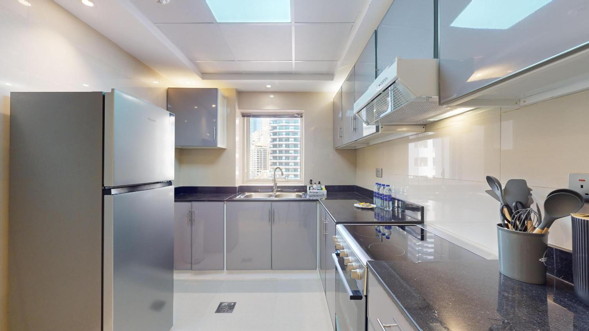 Elegant 2br In Marina Pearl - Marina Apartment *