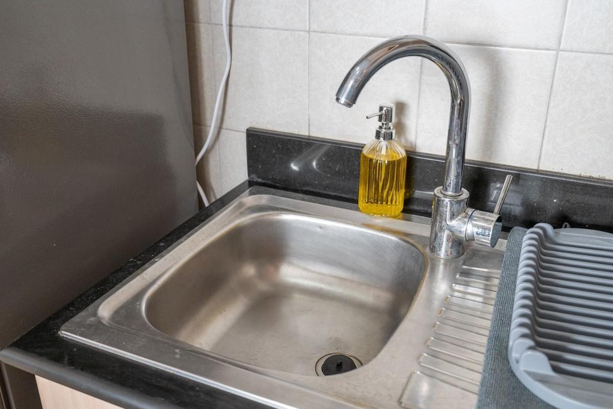 Apartment Trendy With Fitted Kitchen In Discovery Gardens *