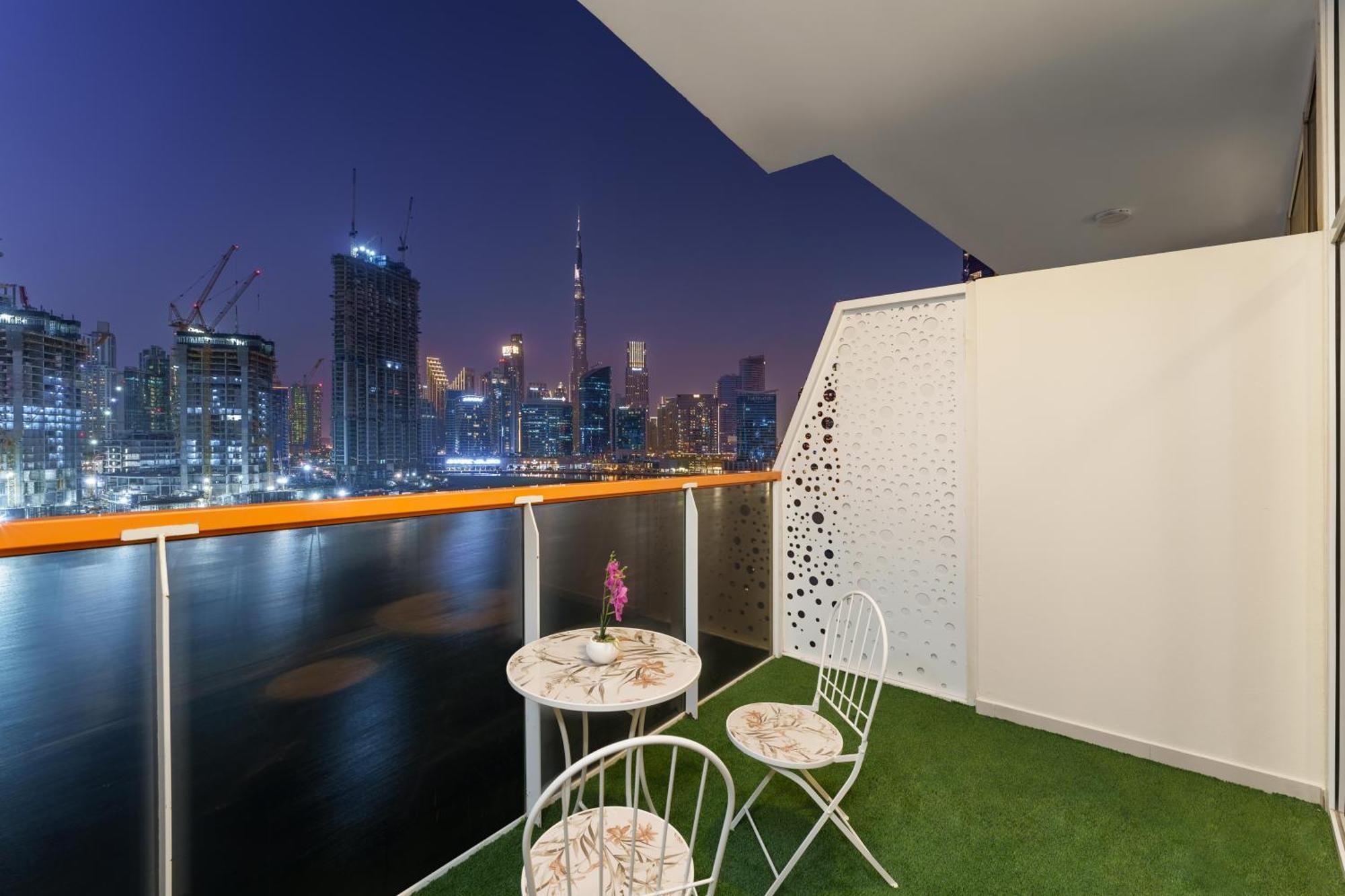 In Business Bay With Stunning Views Of Burj Khalifa & Canal Dubai