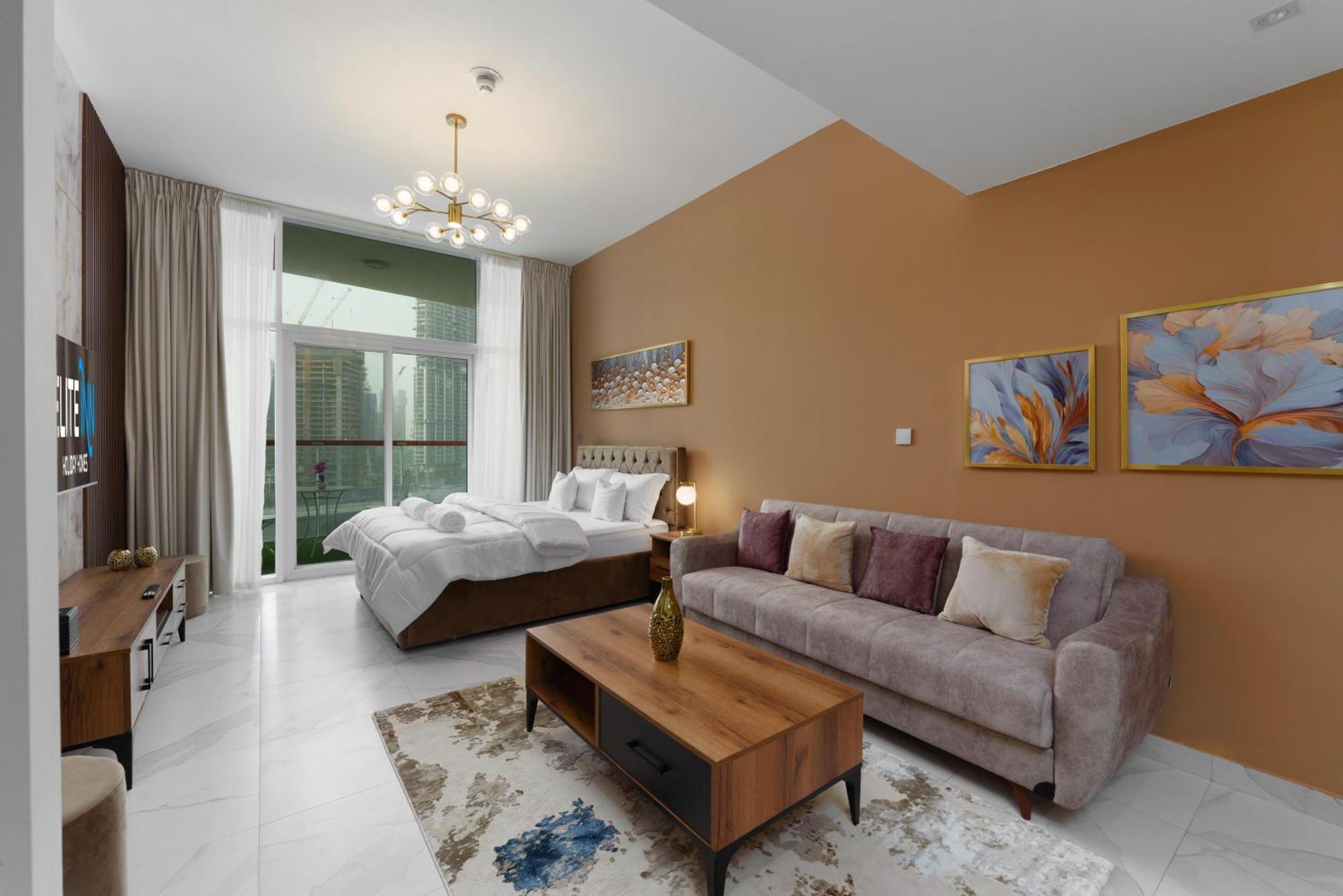 In Business Bay With Stunning Views Of Burj Khalifa & Canal Apartment *