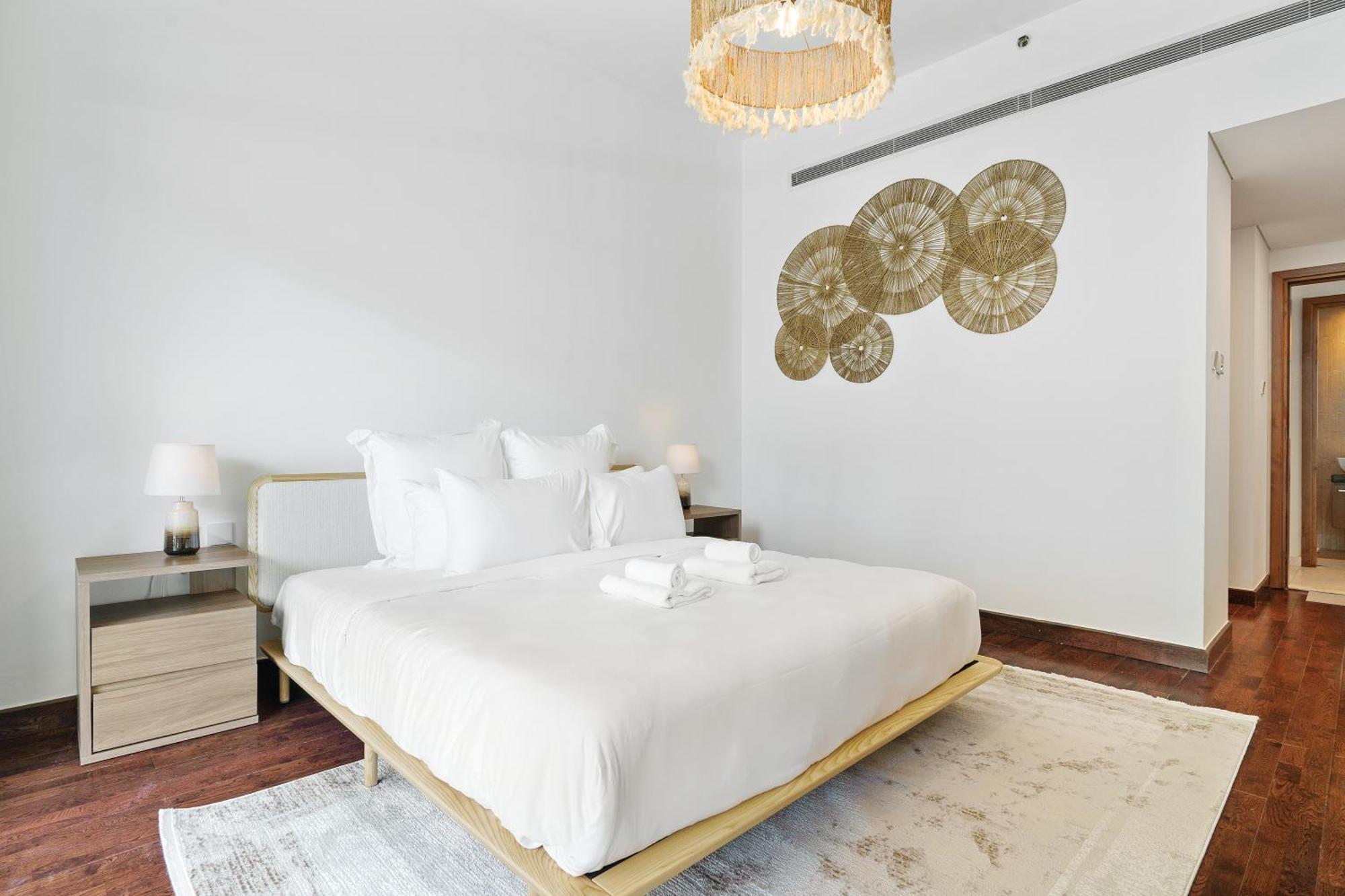 Dayf-ali City's Heart Chic 1 Bedroom Huge Terrace And Great Access * Dubai