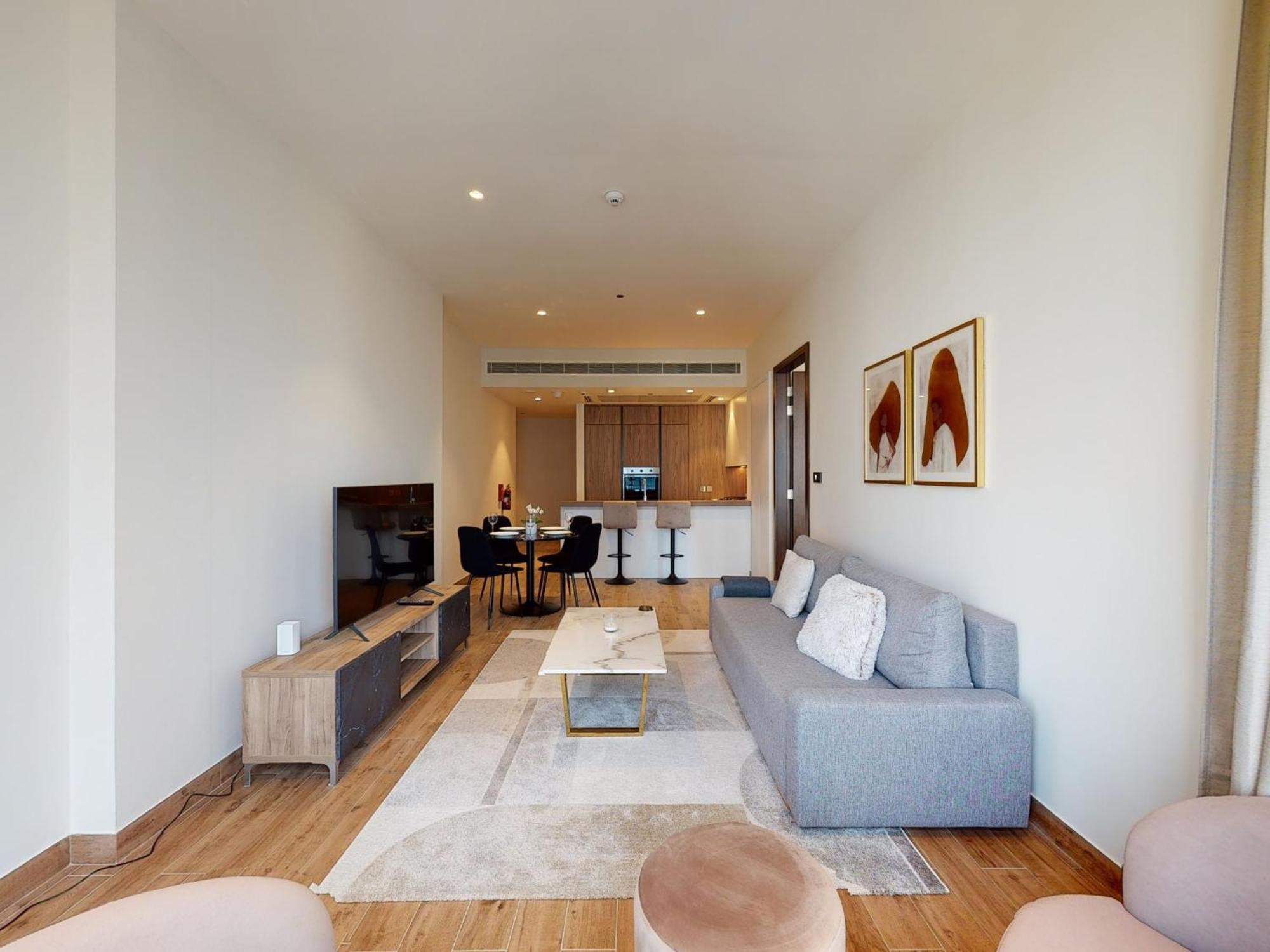 Luxury 5 Star Marina Apartment *