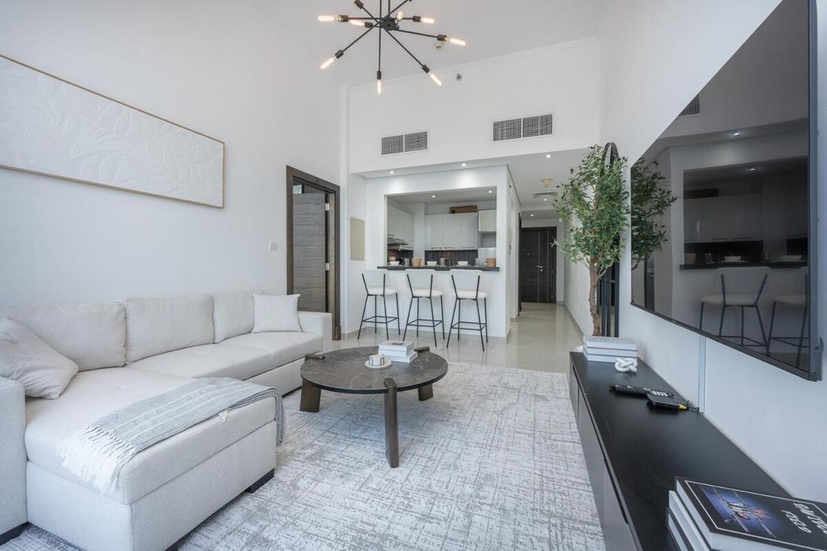 Elegant 1-bedroom With Skyline Views In Marina Apartment *