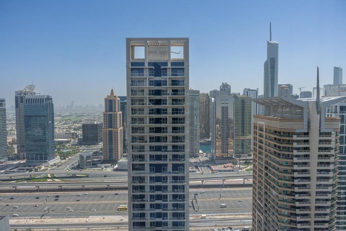 Apartment Elegant 1-bedroom With Skyline Views In Marina