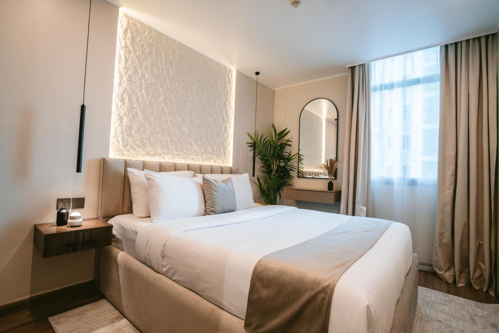 Modern 2-bedroom Escape