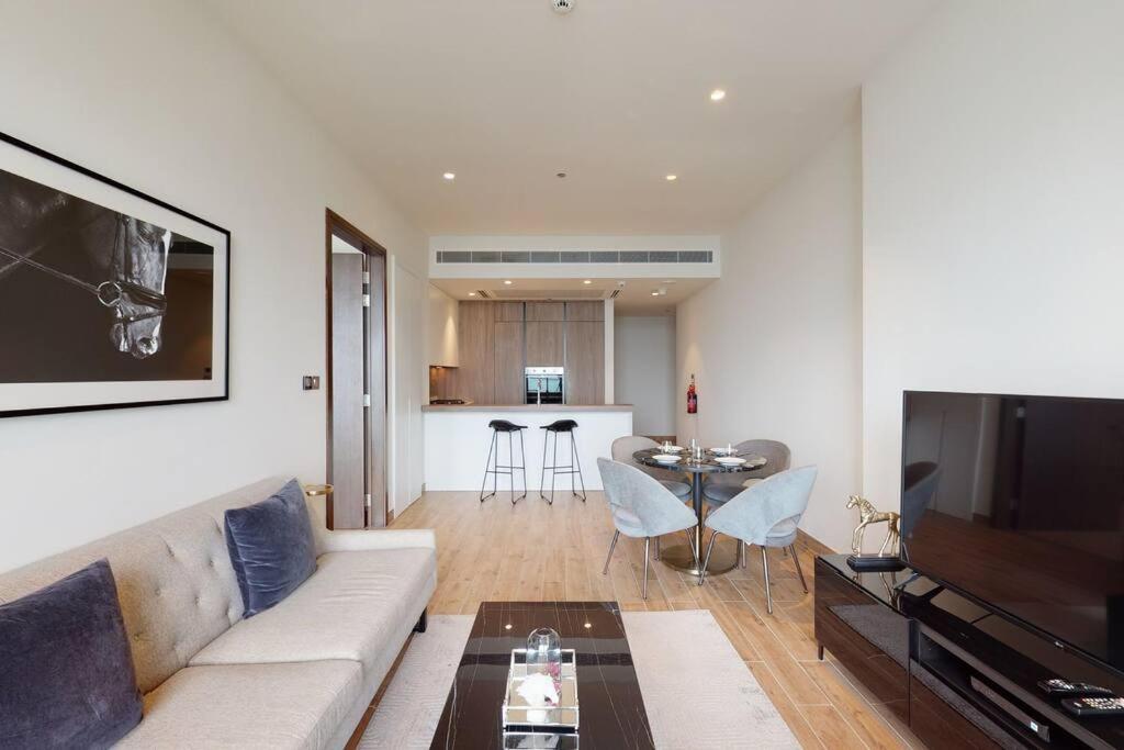 Apartment Breathtaking View Luxury One A Kind! Dubai