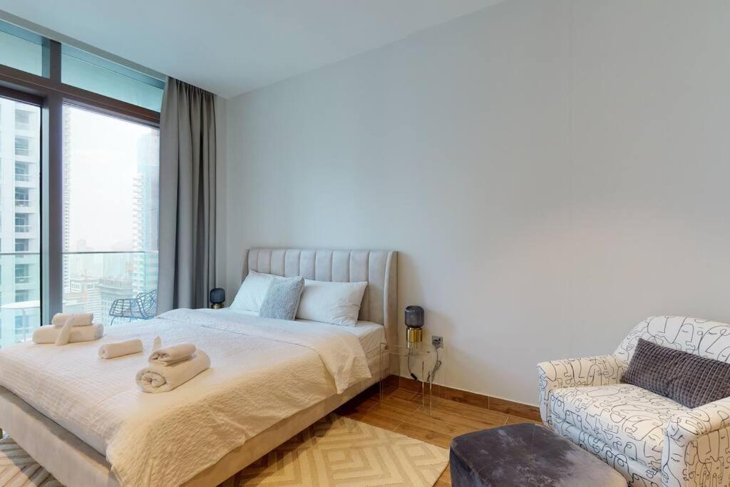 Beautiful Getaway Marina Apartment