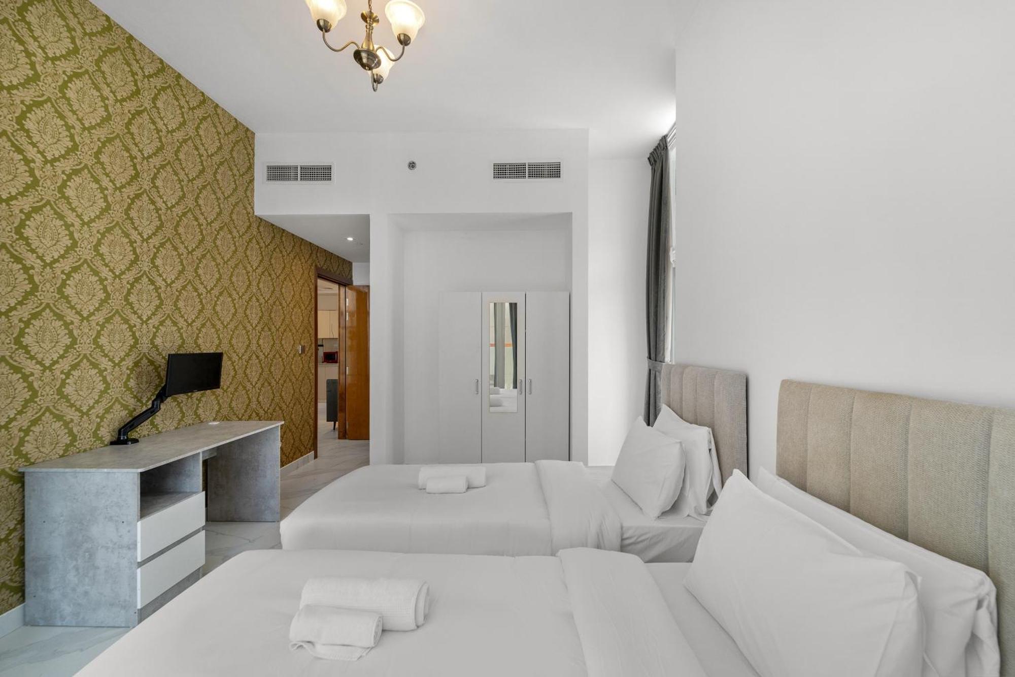 Apartment Lovely 2br With Pool, Gym & Kid's Playground Dubai