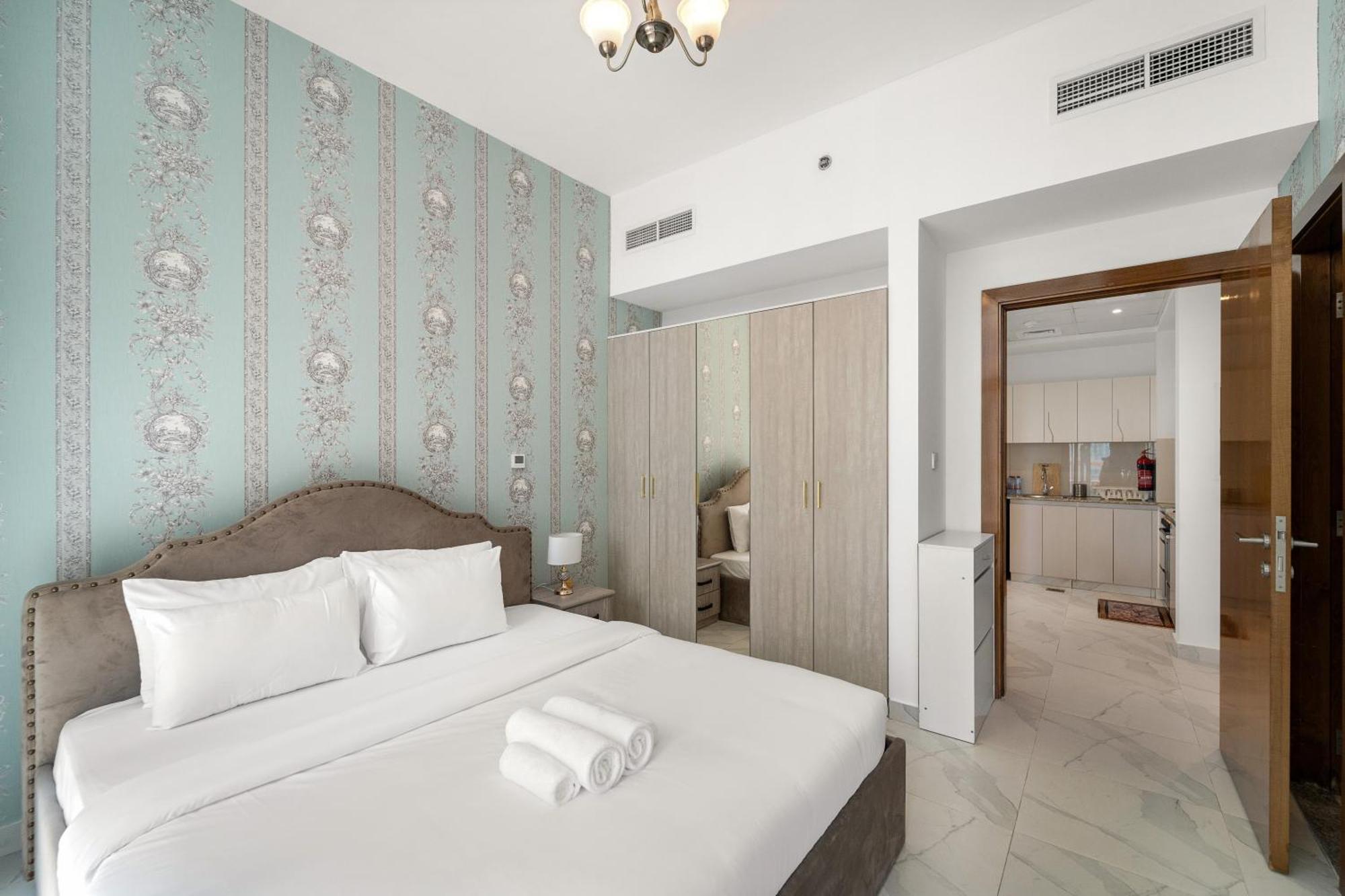 Lovely 2br With Pool, Gym & Kid's Playground Dubai