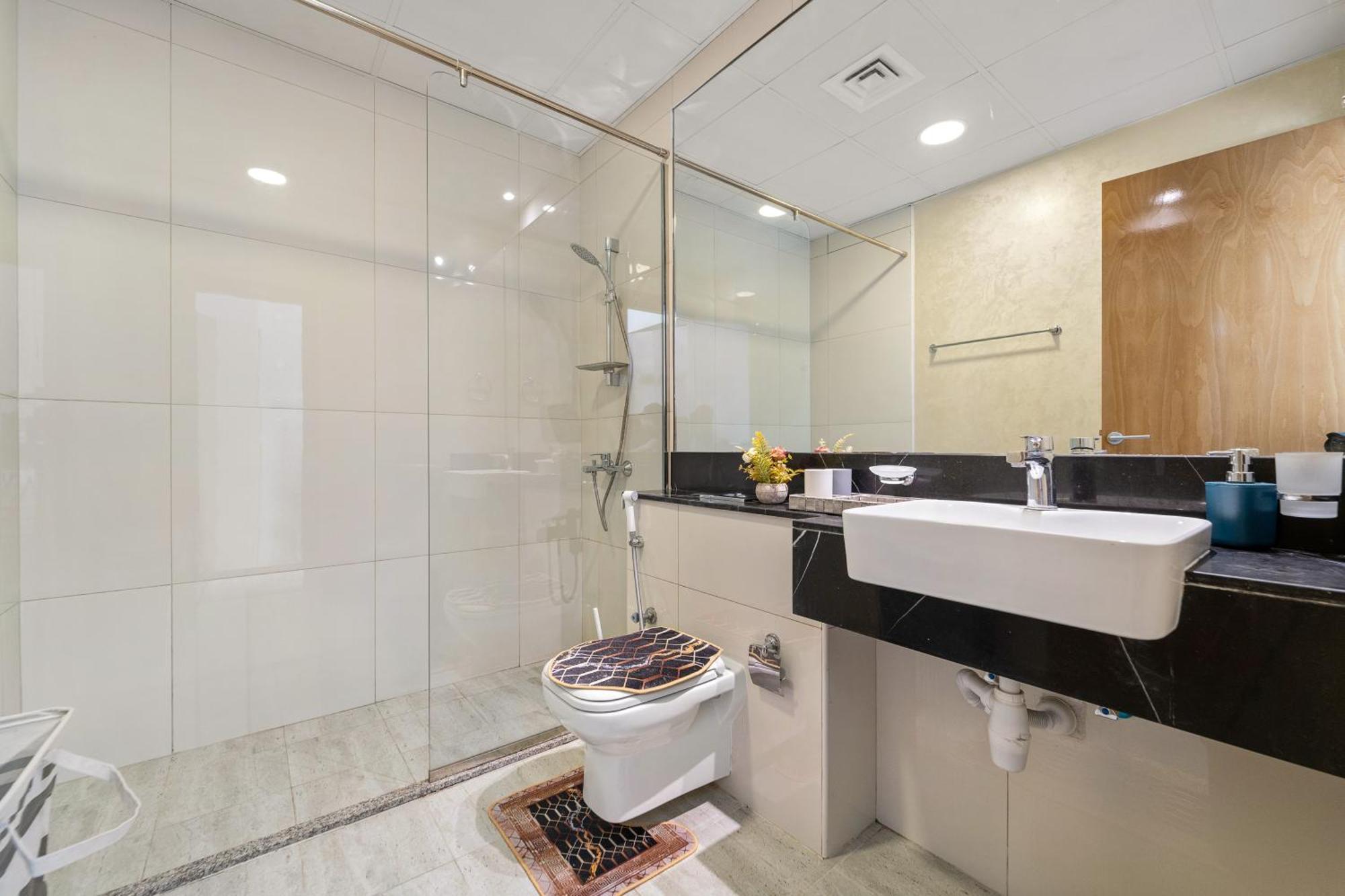 Apartment Lovely 2br With Pool, Gym & Kid's Playground