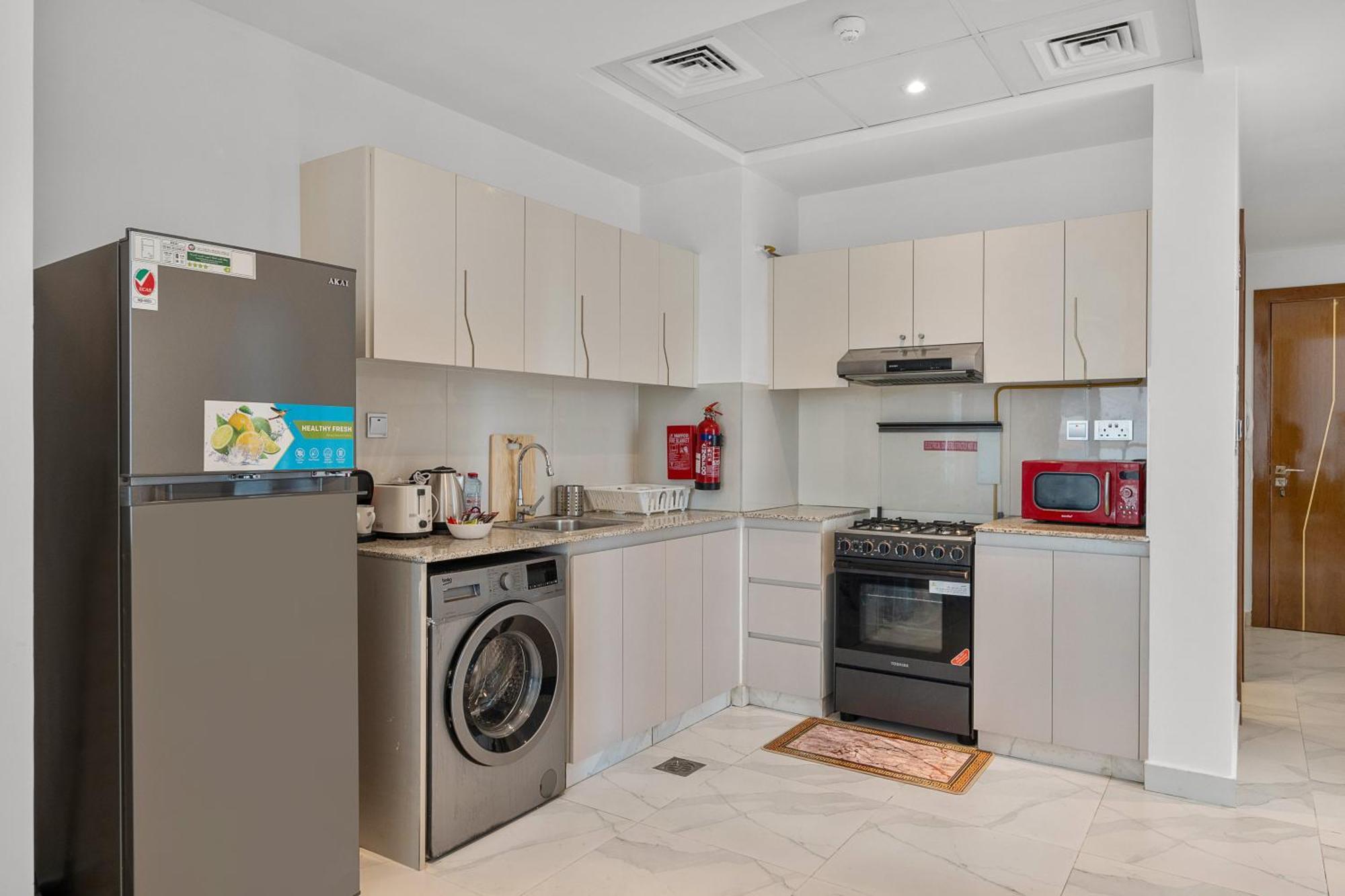 Lovely 2br With Pool, Gym & Kid's Playground Apartment *