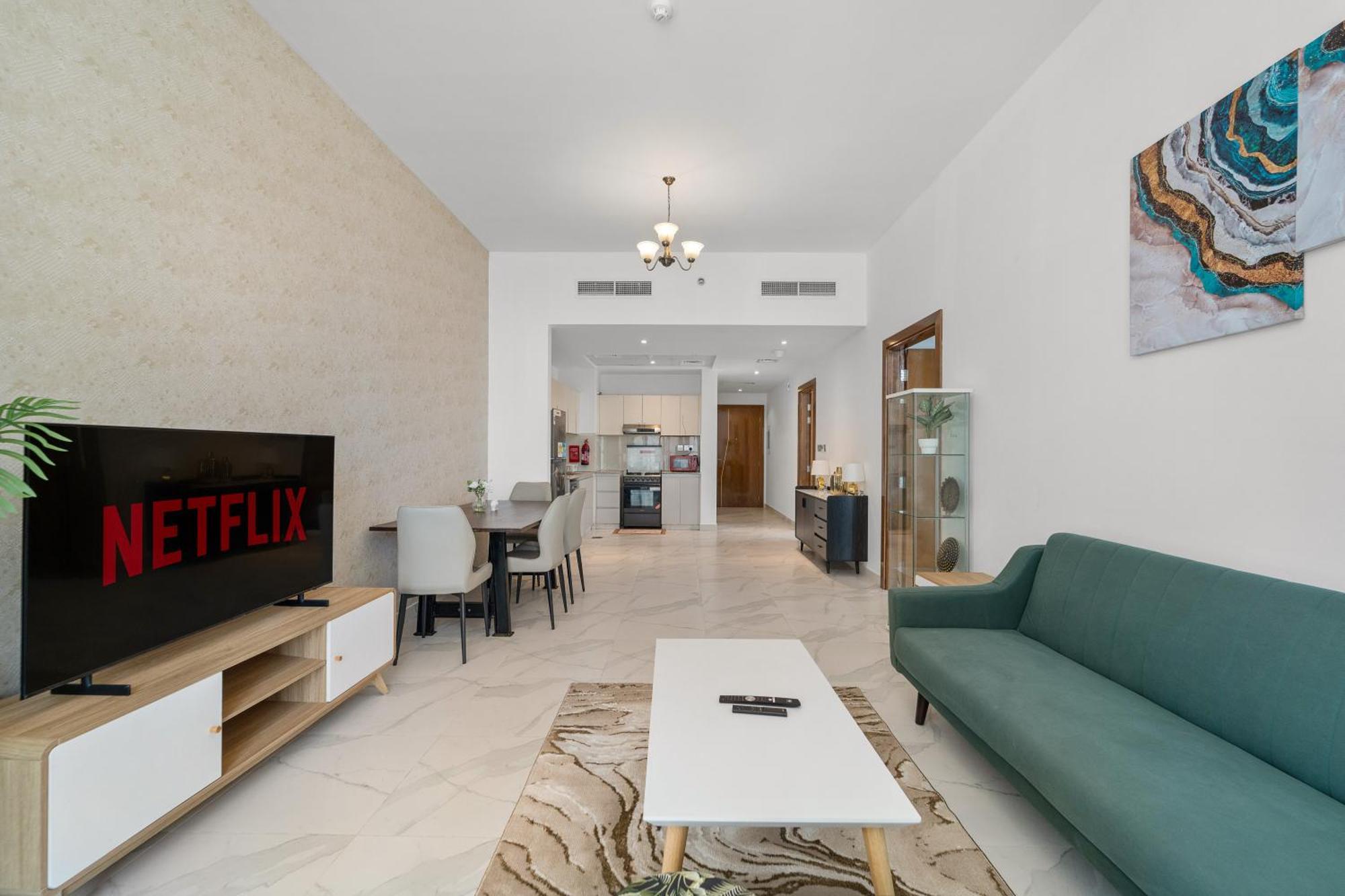 Lovely 2br With Pool, Gym & Kid's Playground Apartment