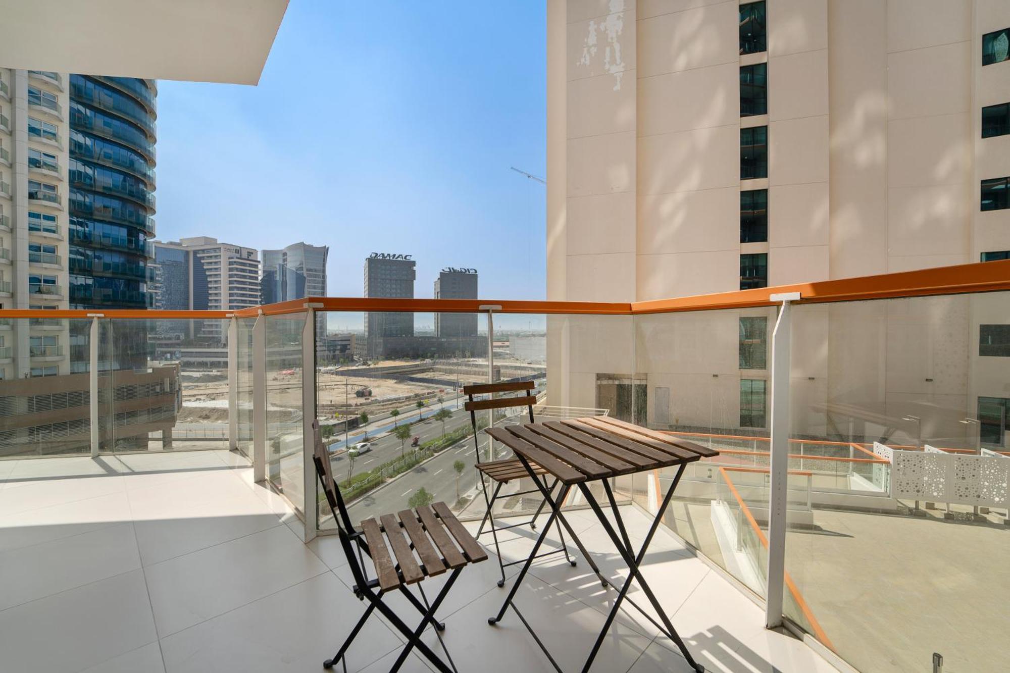 Lovely 2br With Pool, Gym & Kid's Playground *