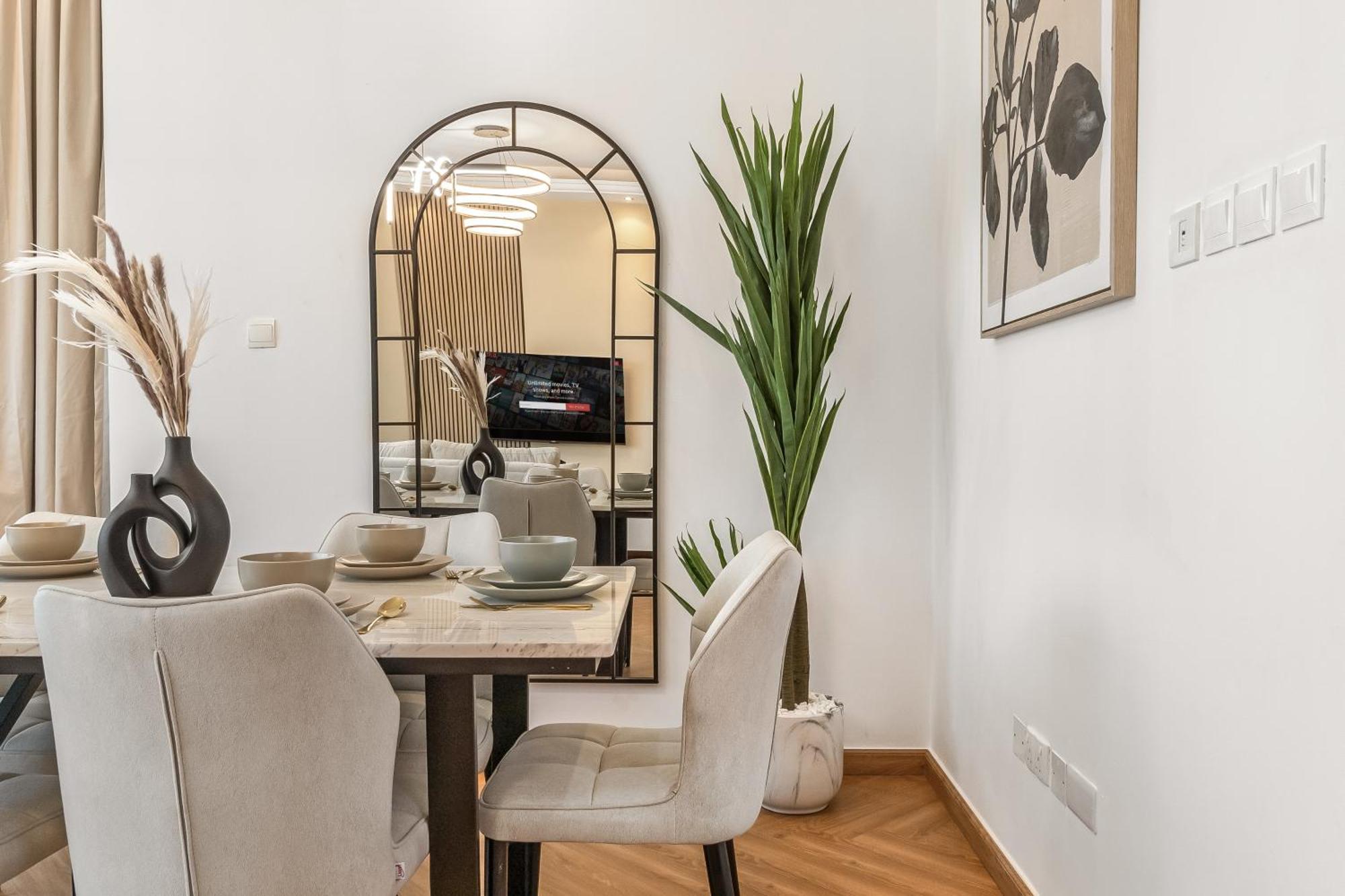 Apartment Elegant 3br Lux In The Heart Of Marina