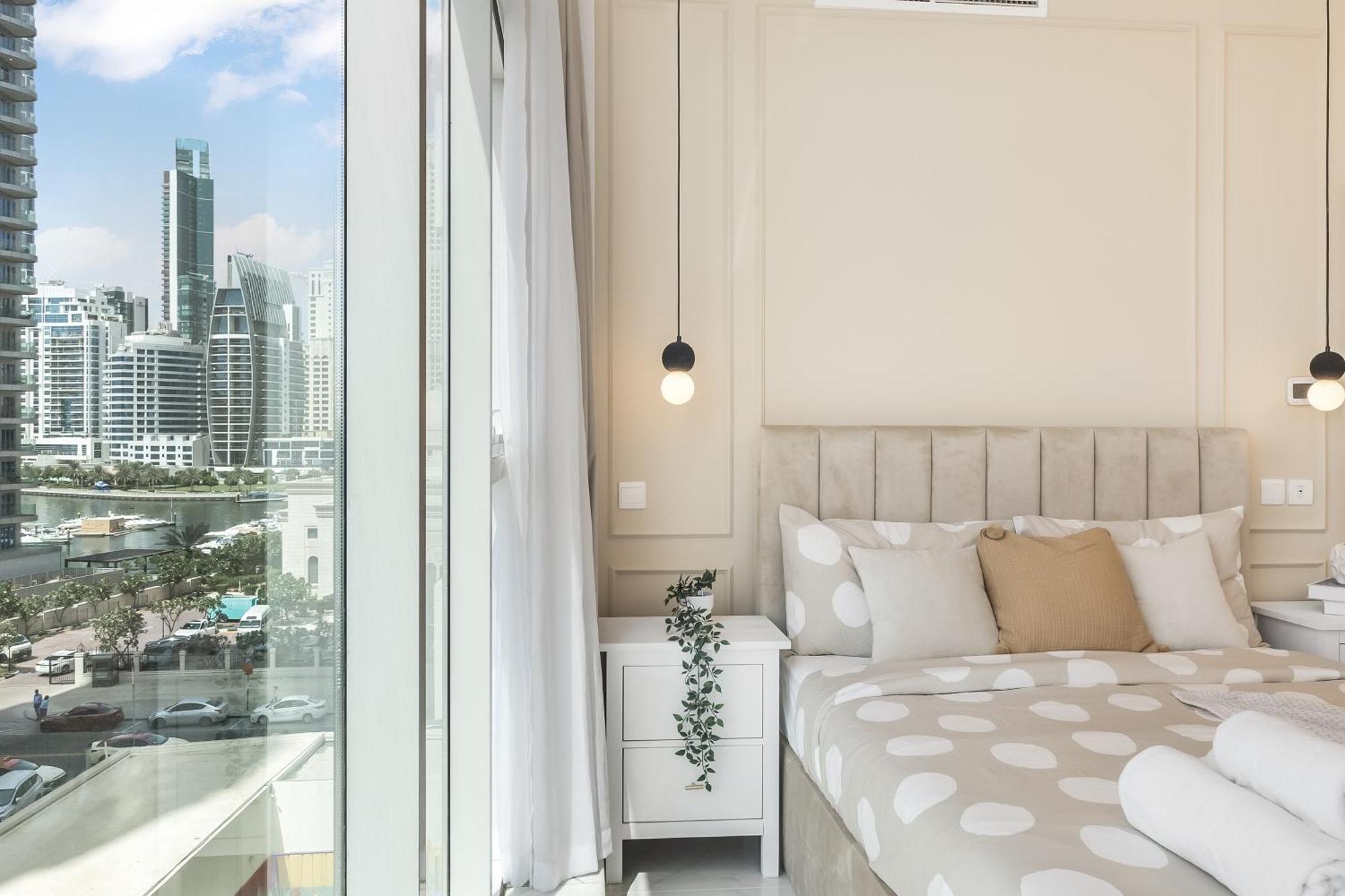 Elegant 3br Lux In The Heart Of Marina * Dubai