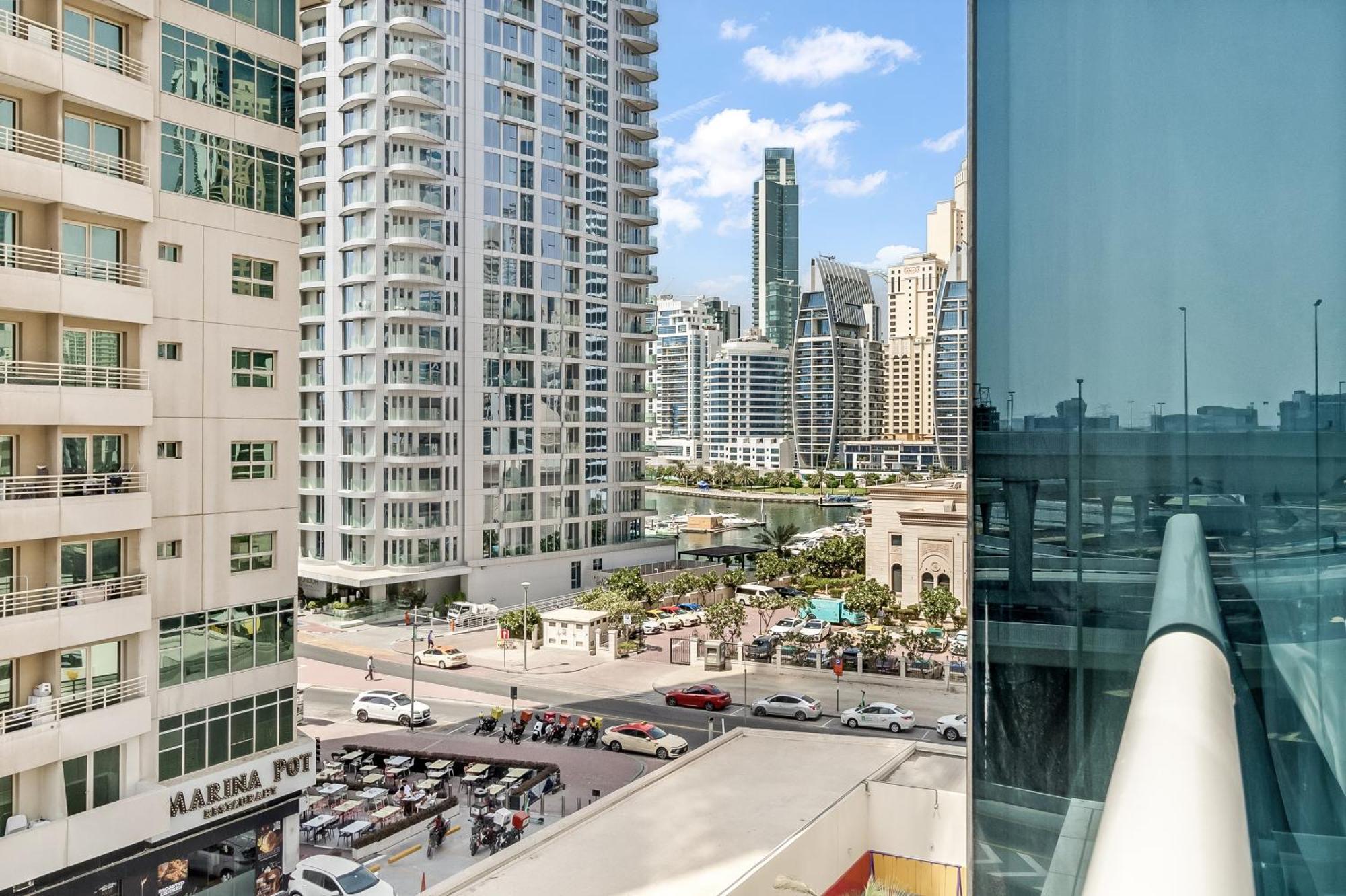 Elegant 3br Lux In The Heart Of Marina * Dubai