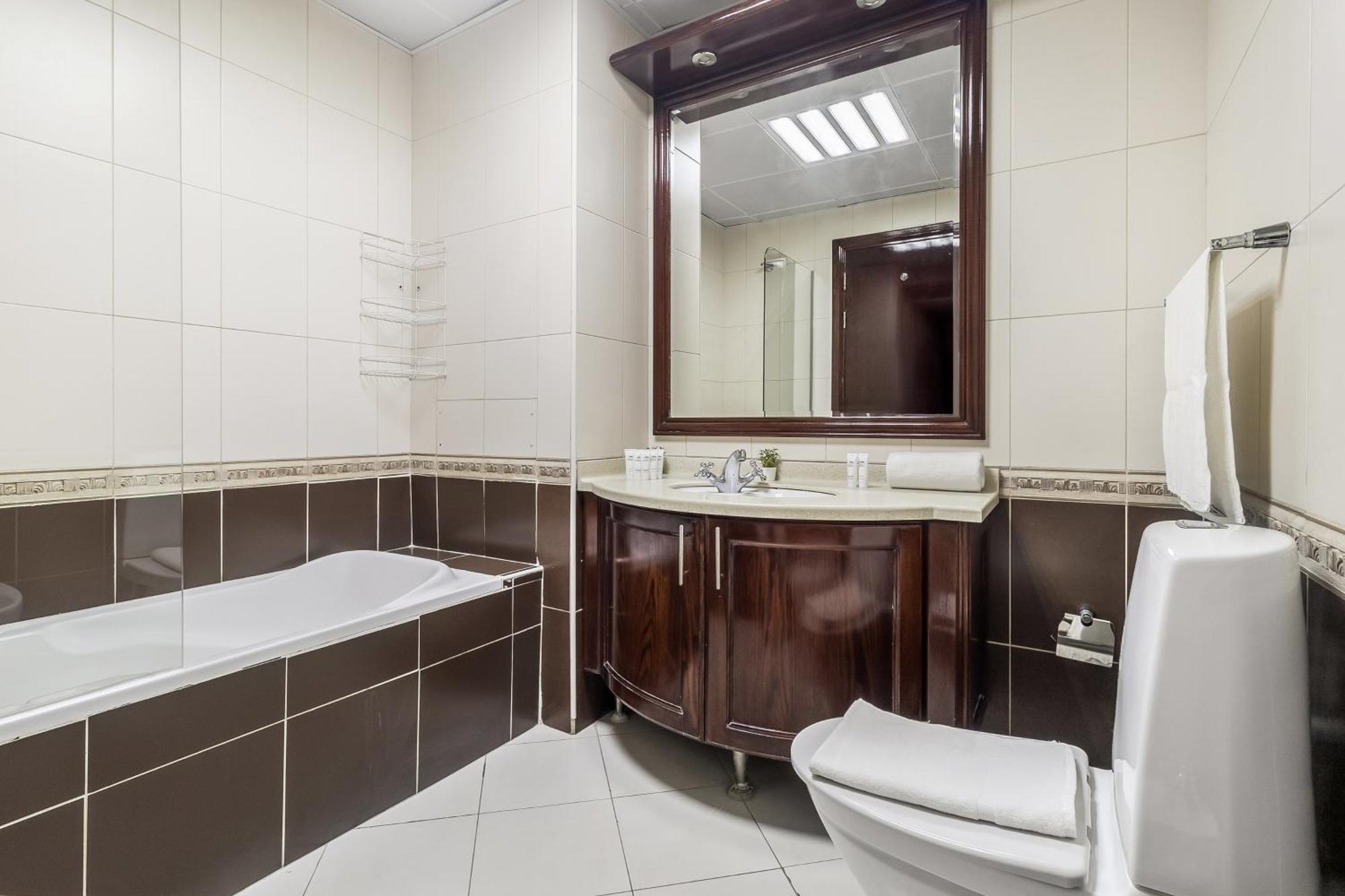 Elegant 3br Lux In The Heart Of Marina Apartment