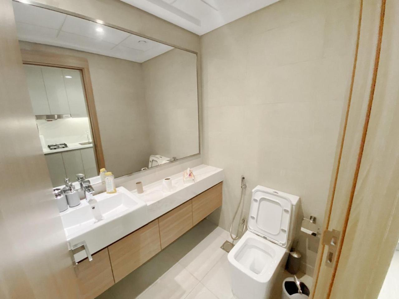 Brand New Azizi Riv 14 Apartment Dubai