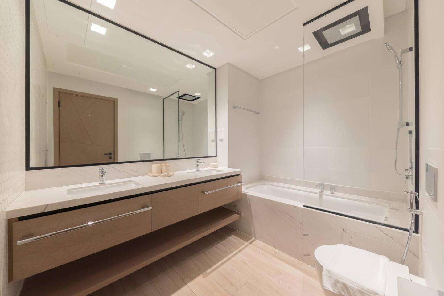 Palace Creek Harbour 1 Bd Apartment