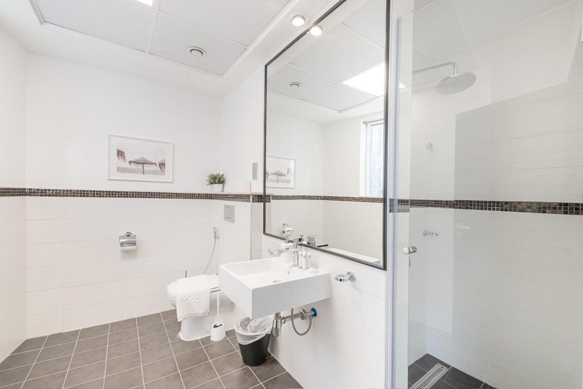 Eye-captivating 3bedroom Near The Beach In Marina Apartment
