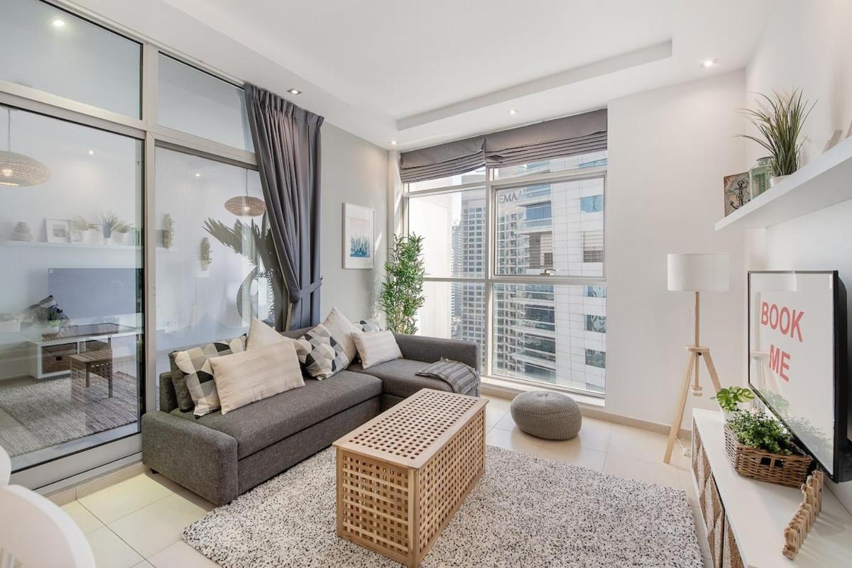 Eye-captivating 3bedroom Near The Beach In Marina *