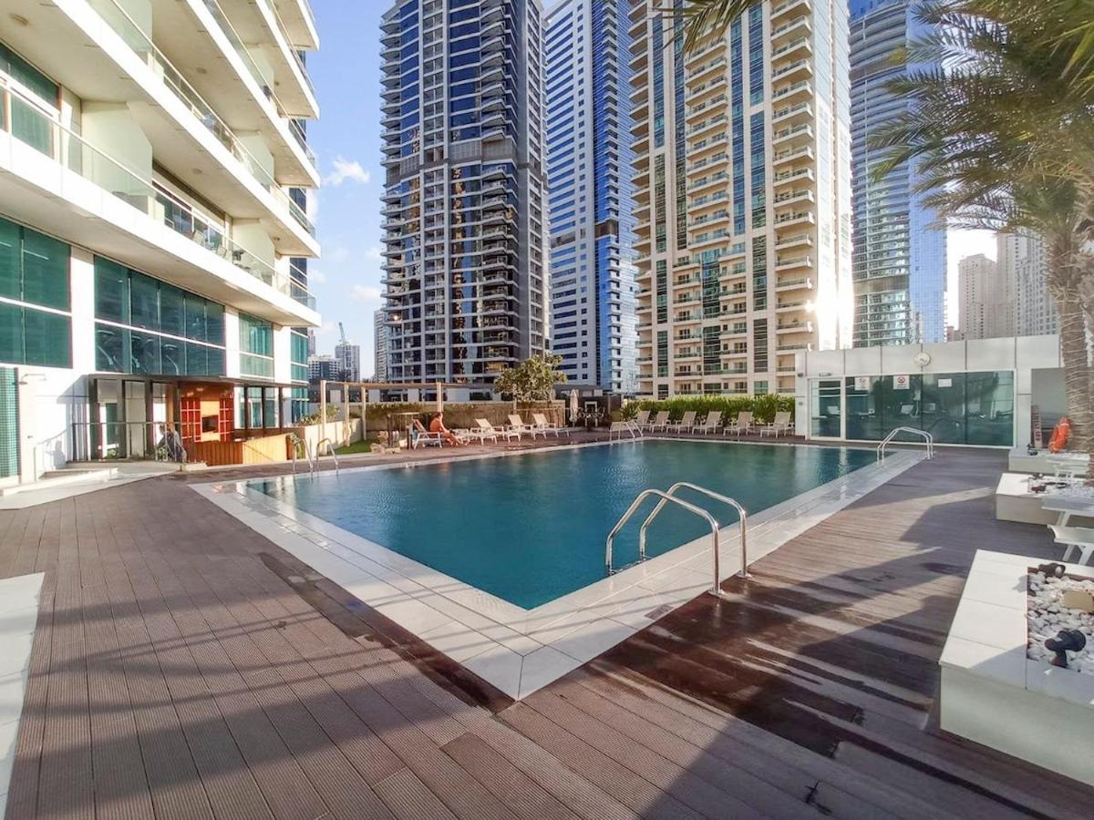 Apartment Cozy Spacious 1-bedroom Haven In Marina